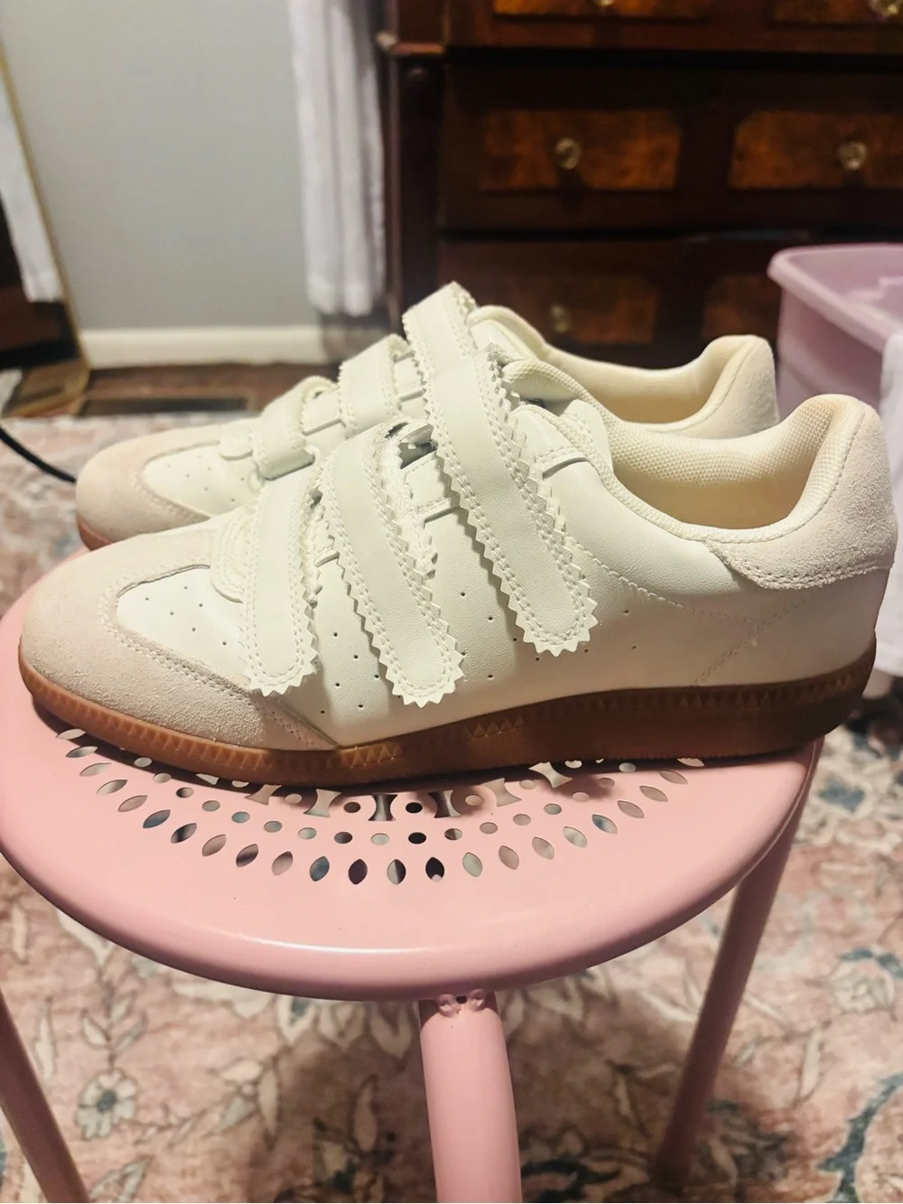 Adult Steve Madden  Cream Velcro Casual Sneakers